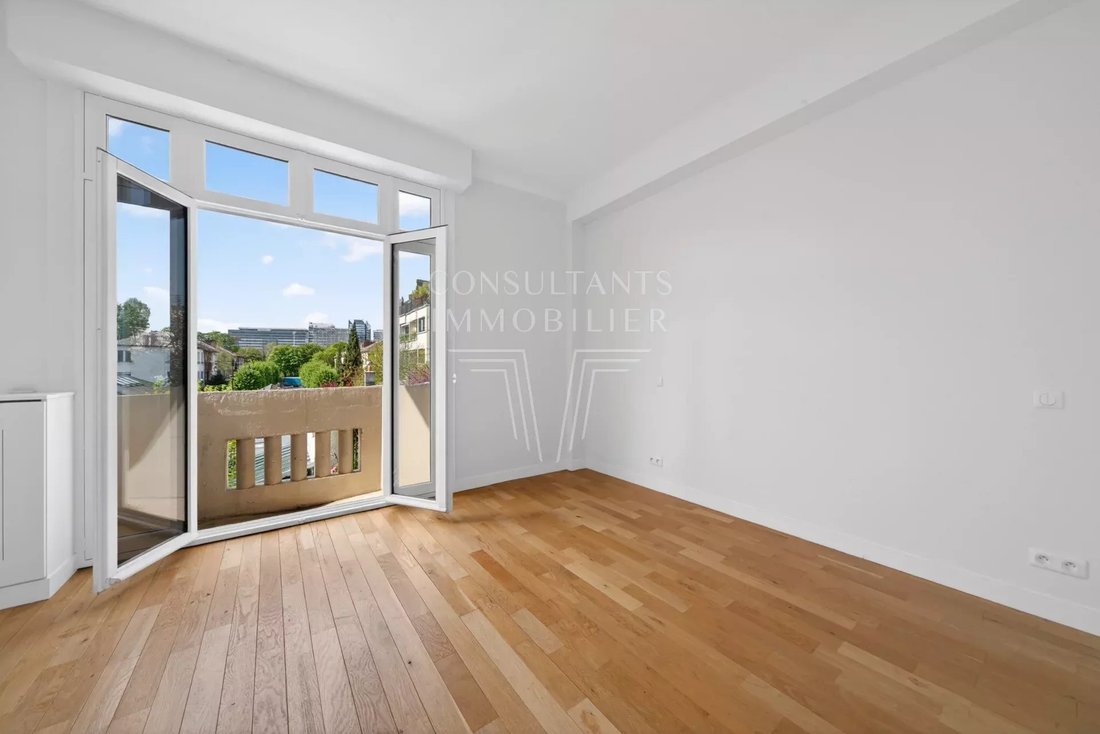 Apartment in Saint James-Delabordère, Neuilly-sur-Seine, France 4 - 18948869