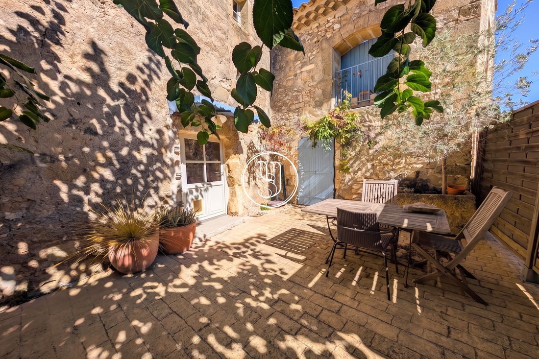 Villa in Uzès, Occitania, France 1 - 18949404