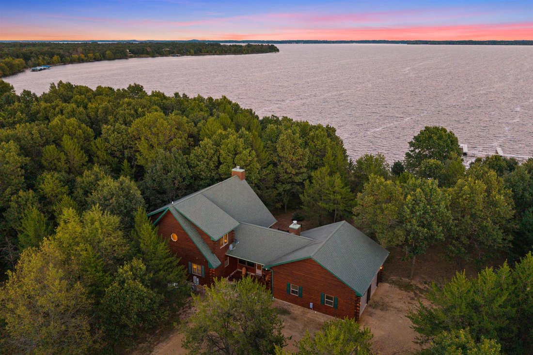 House in Necedah, Wisconsin, United States 2 - 18948941