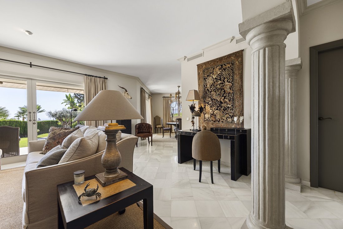 Villa in Marbella, Andalusia, Spain 2 - 18948596