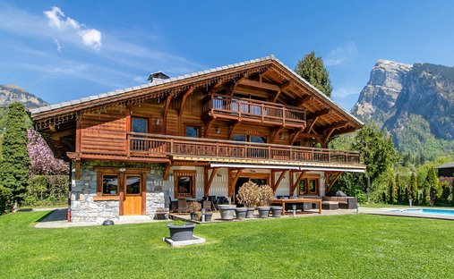 House in Samoens, Auvergne-Rhône-Alpes, France 1