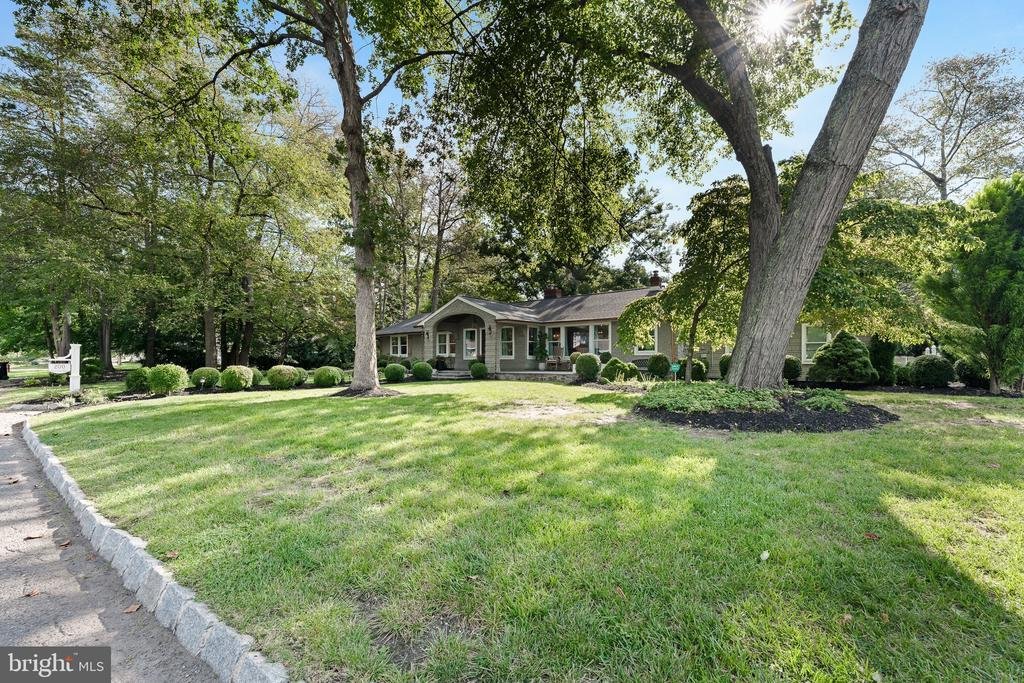 House in Medford Lakes, New Jersey, United States 2 - 18948956