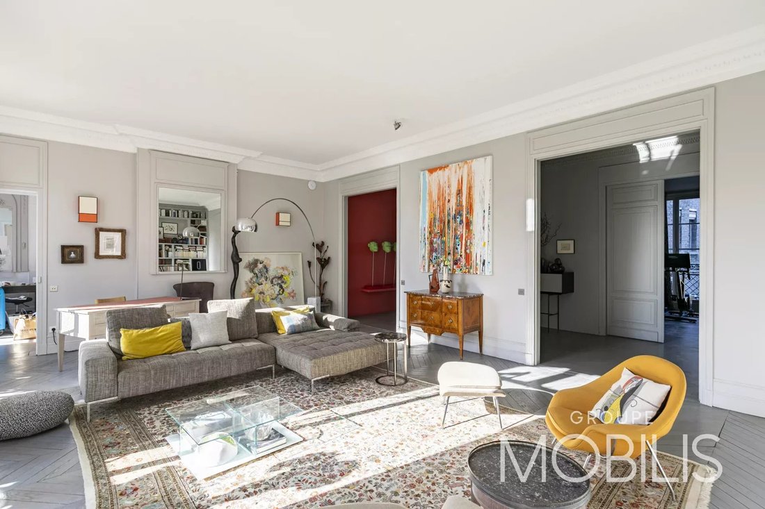 Apartment in Porte Dauphine, Paris 16e Arrondissement, Paris 5 - 18954443