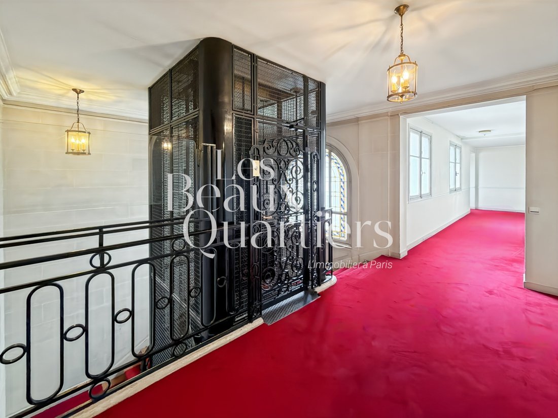 Apartment in Montorgueil-Saint Denis, Paris 2e Arrondissement, Paris 4 - 18950087