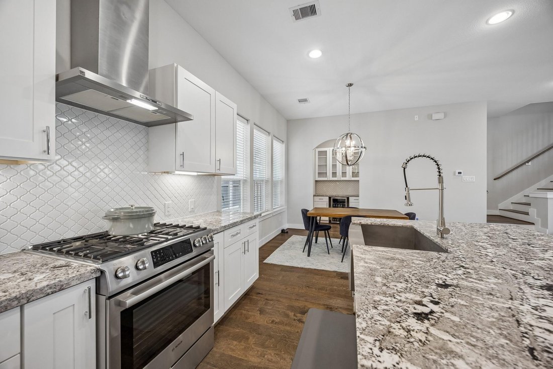 House in Houston, Texas, United States 5 - 18949293