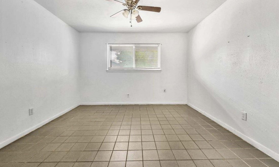Houston, Texas, United States 3 - 18953062
