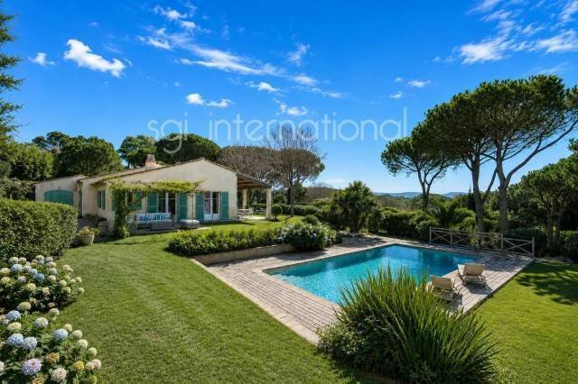 House in Zone Ouest Urbaine, Saint-Tropez, France 2 - 18437101