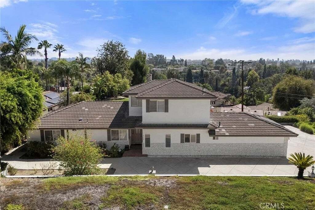 House in Fullerton, California, United States 4 - 18953491