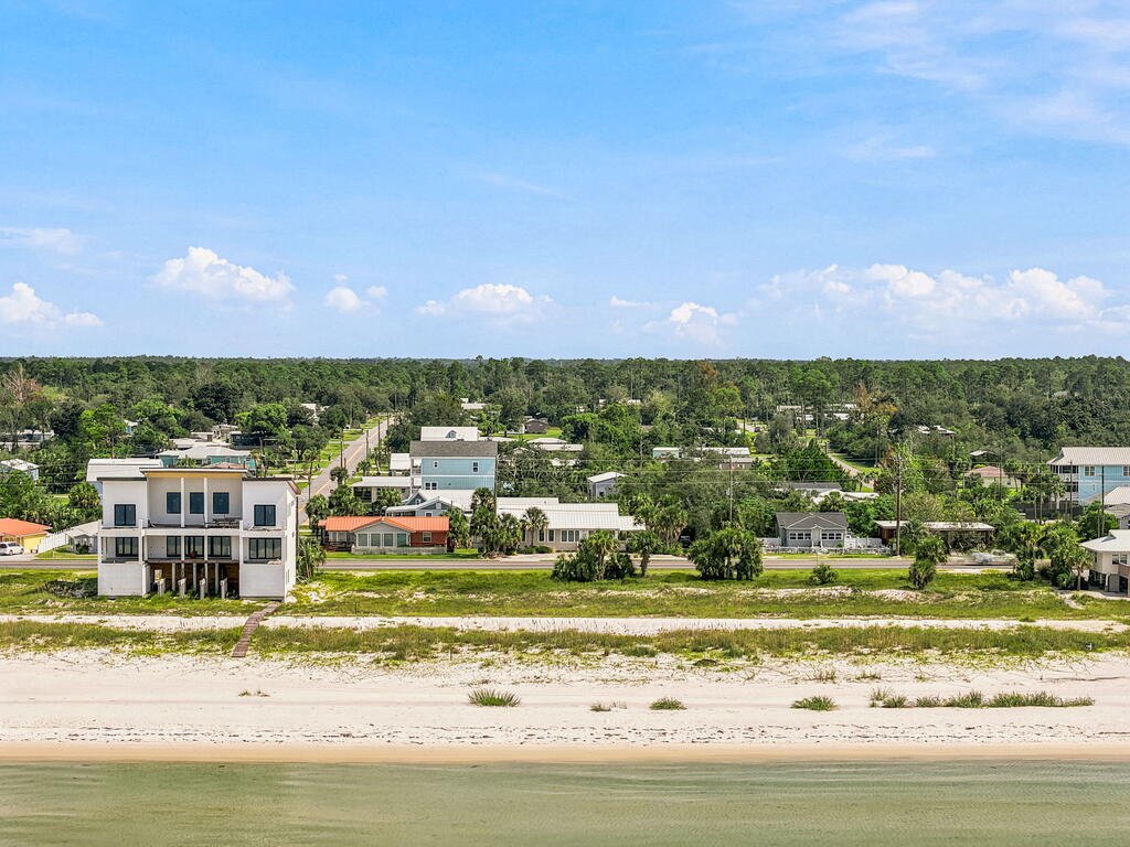 House in Port St. Joe, Florida, United States 2 - 18948482
