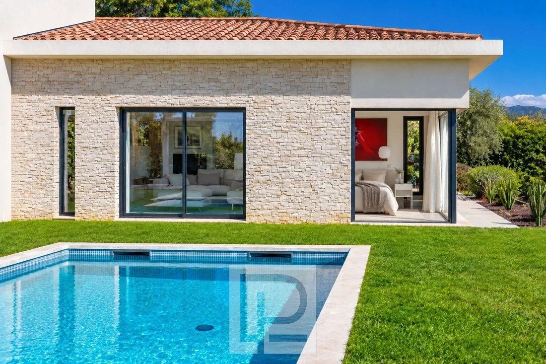 House in Nord, Roquefort-les-Pins, France 3 - 18949855