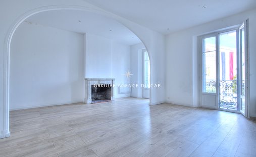 Appartamento a Centre ville, Saint-Raphaël, Francia 1
