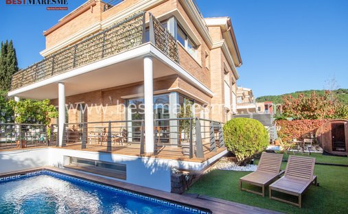 Townhouse in Cabrera de Mar, Catalonia, Spain 1