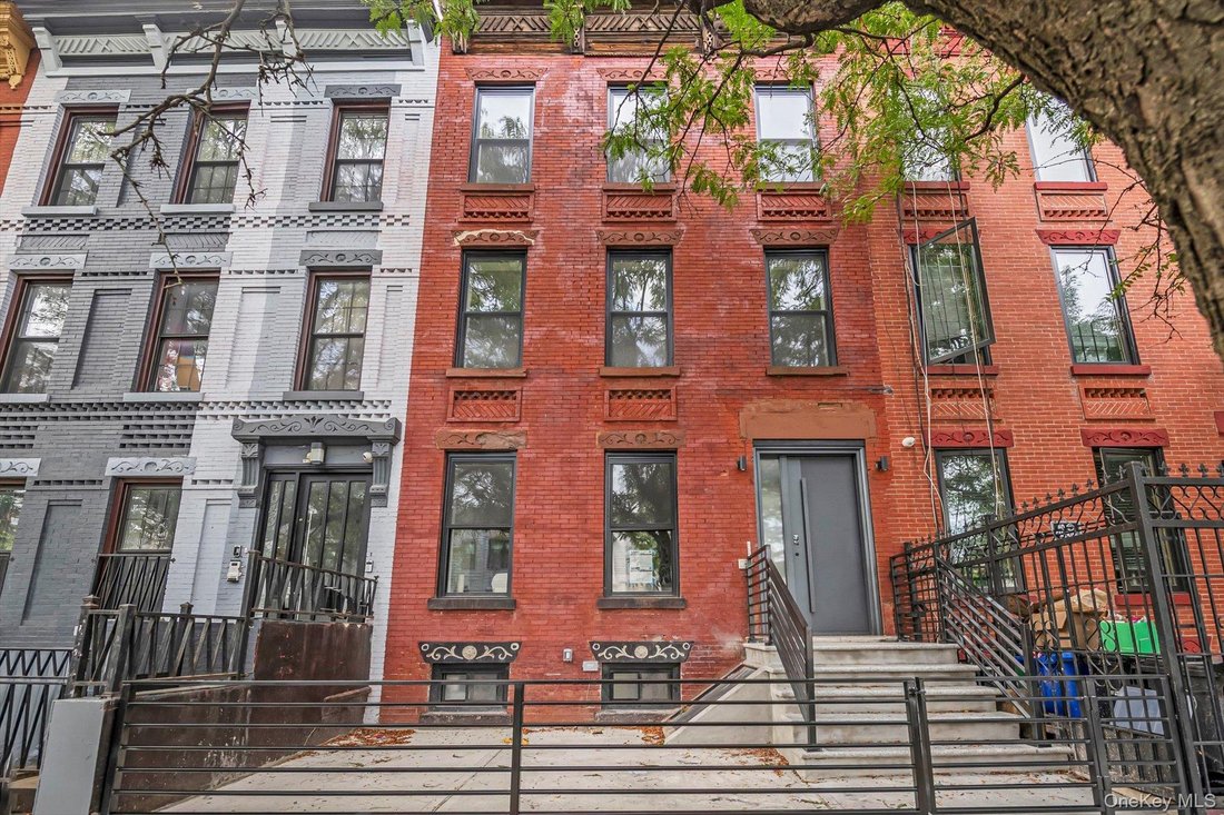 House in New York, New York, United States 1 - 18952375
