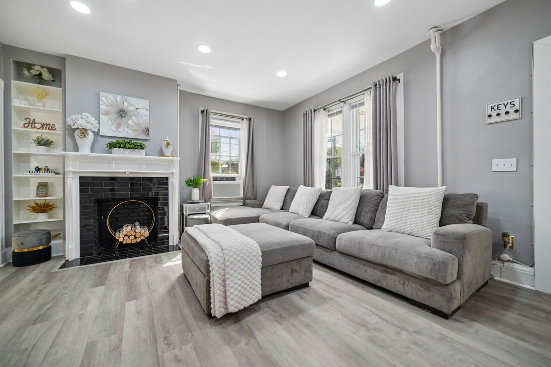 House in Englewood, New Jersey, United States 2 - 18950882