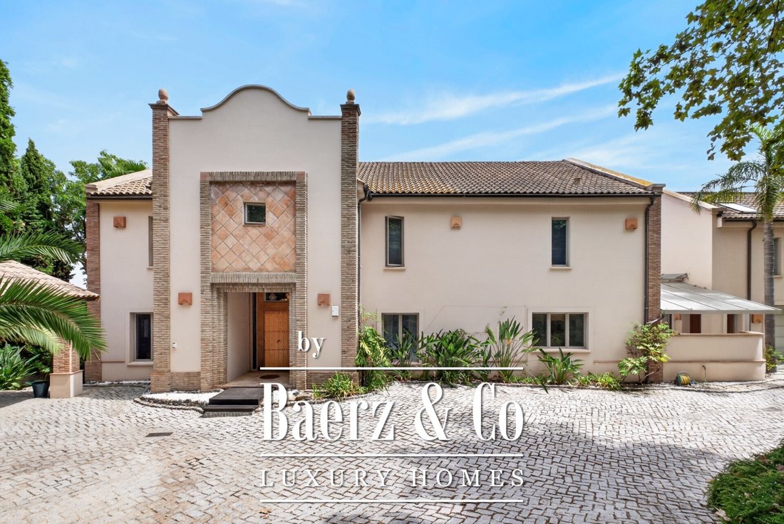 Villa in Sotogrande, San Roque, Andalusia 1 - 18953087
