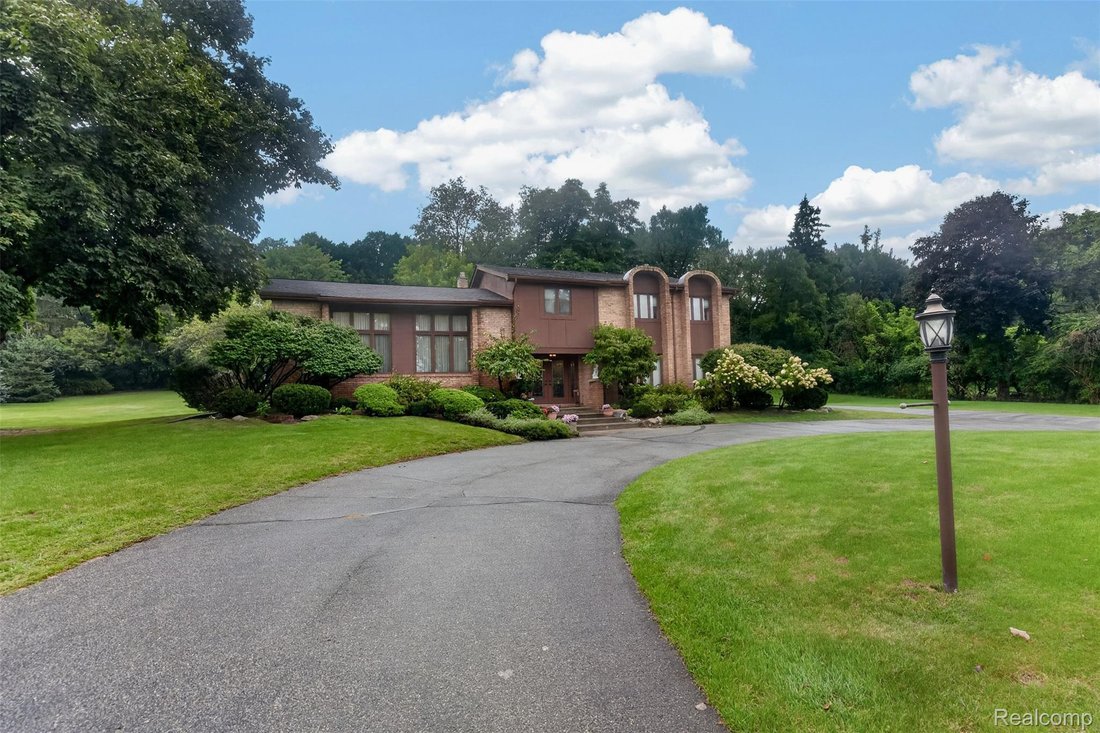 House in Bloomfield Hills, Michigan, United States 2 - 18948886