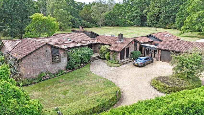 Bungalow in New Forest, Lyndhurst, England 3 - 18948734