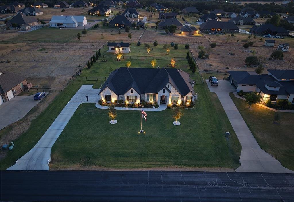 House in Granbury, Texas, United States 1 - 18949167