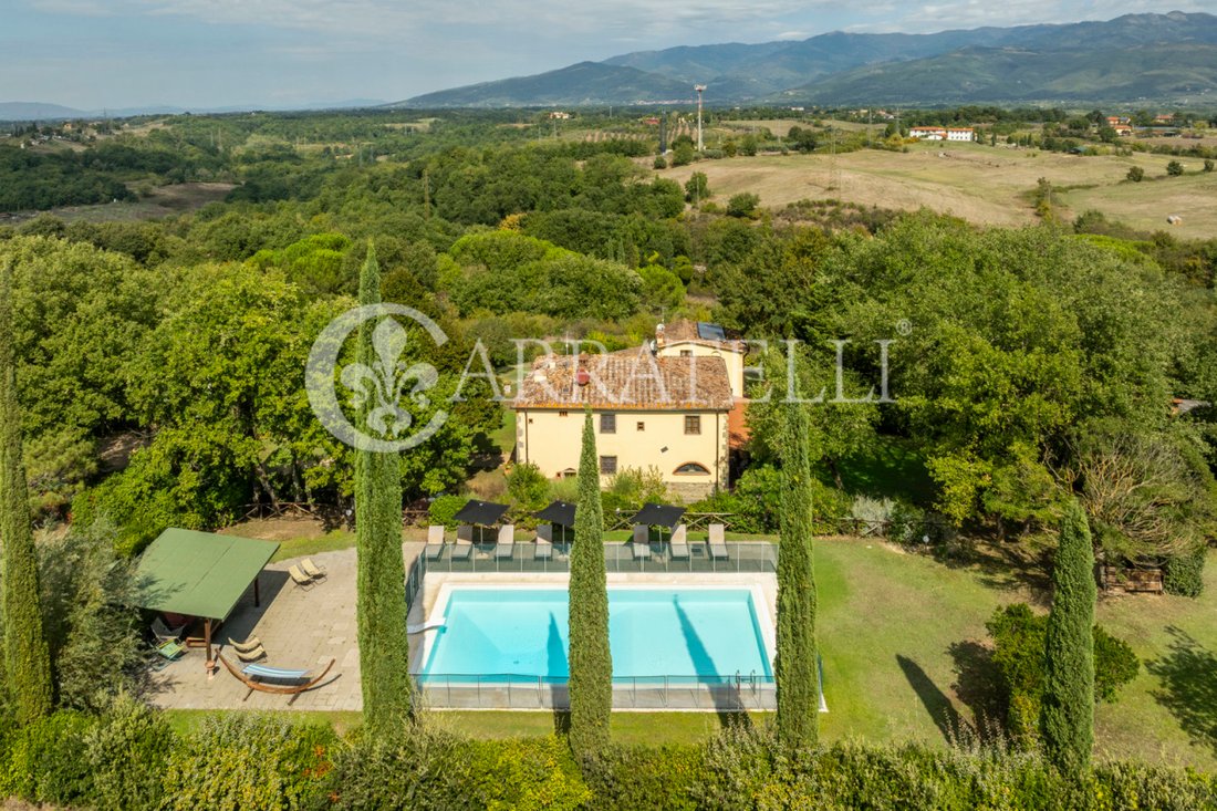 Country House in Terranuova Bracciolini, Tuscany, Italy 1 - 18577760