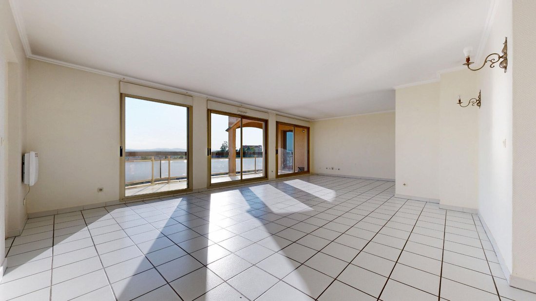Apartment in Centre et Sud Est, Saint-Didier-au-Mont-d'Or, France 4 - 18954516