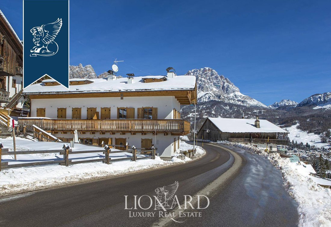 Apartment in Cortina d'Ampezzo, Veneto, Italy 4 - 18954489