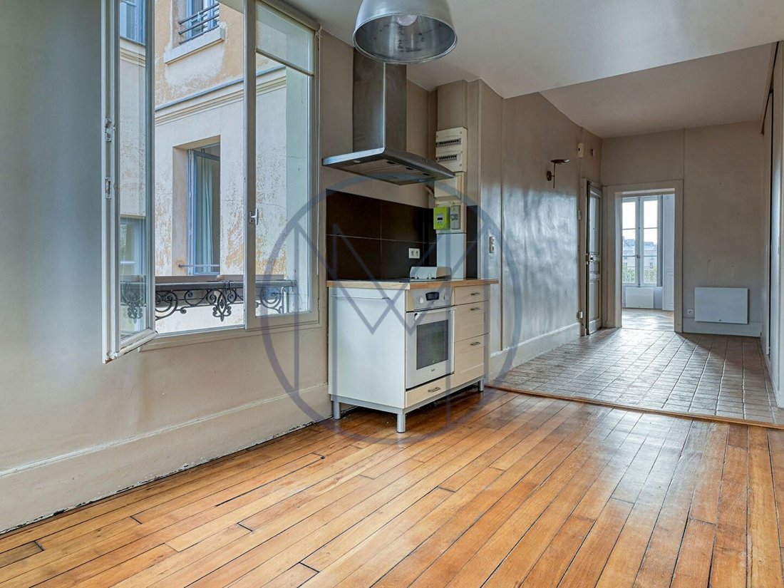 Apartment in Domaine National du Château, Versailles, France 4 - 18954431