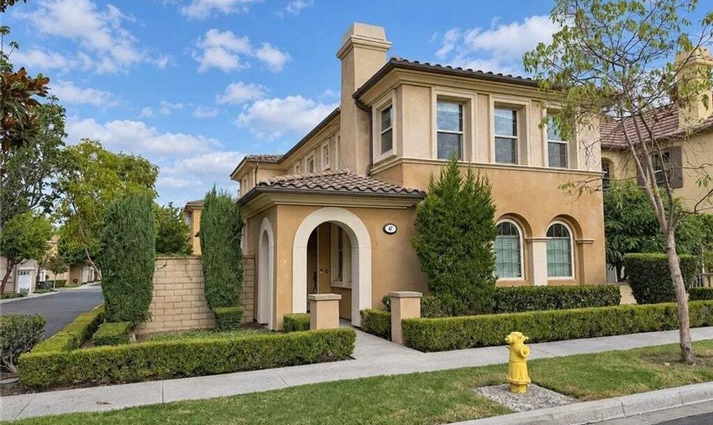 Condominium In Irvine In Irvine, California, United States For Sale ...
