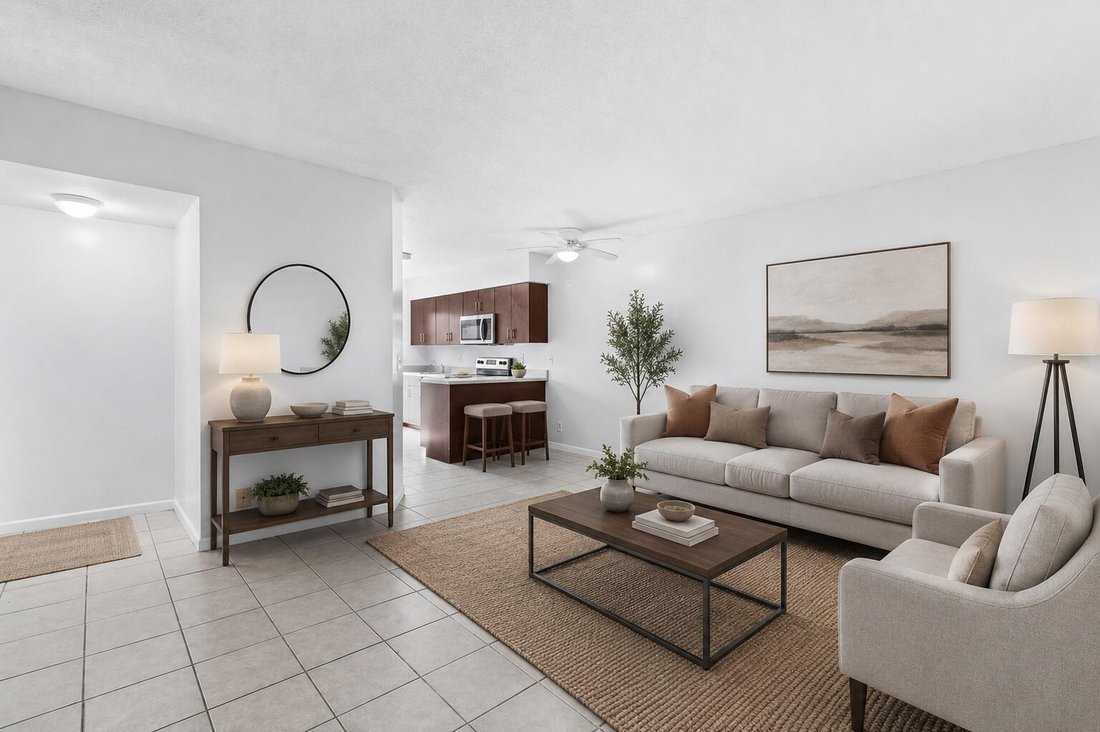 Coral Springs, Florida, United States 4 - 18952645