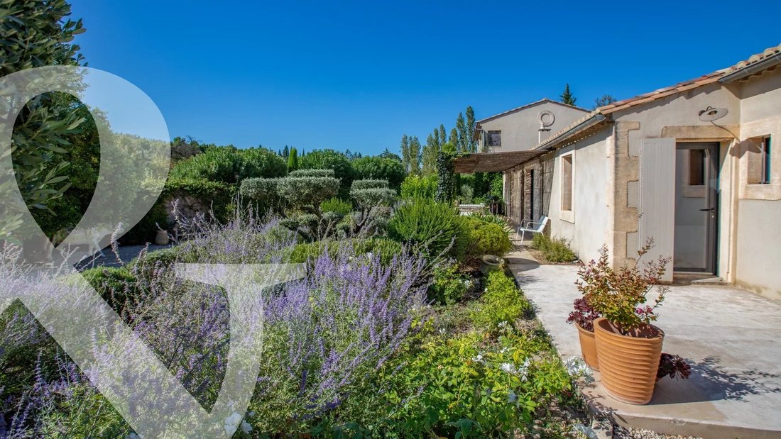 House in Maussane-les-Alpilles, Provence-Alpes-Côte d'Azur, France 3 - 18949908
