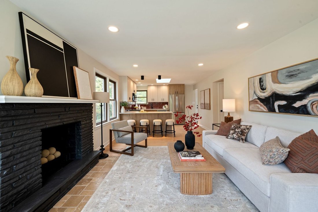 House in Skokie, Illinois, United States 3 - 18953275