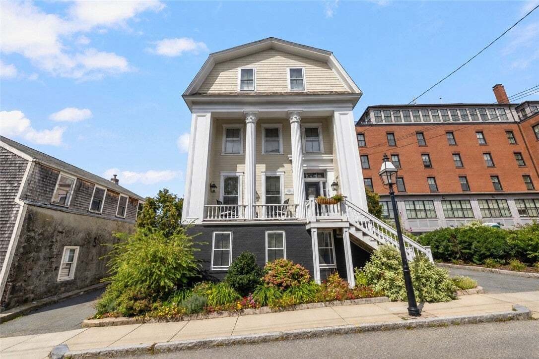 Condo in Bristol, Rhode Island, United States 1 - 18952114