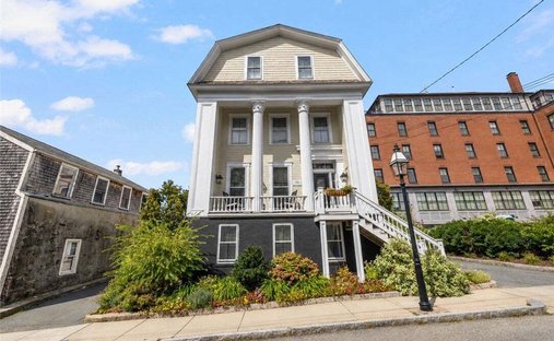 Condo in Bristol, Rhode Island, United States 1