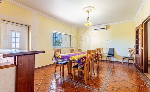 House in Santarém Valley, Santarem District, Portugal 1