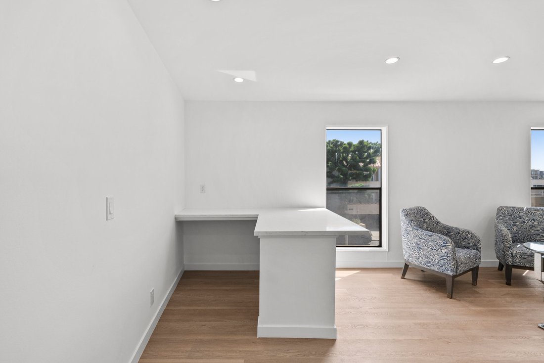 Condo in Los Angeles, California, United States 4 - 18613231