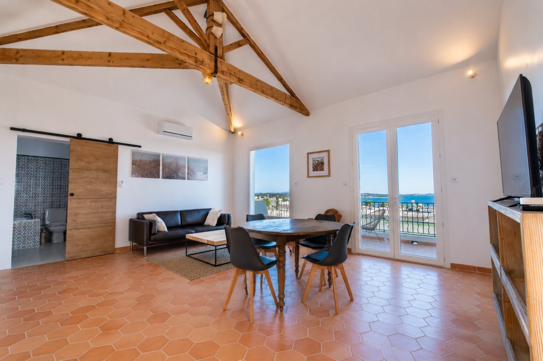 Estate in Bandol, Provence-Alpes-Côte d'Azur, France 4 - 18013672