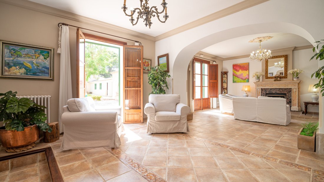 Finca in Llucmajor, Balearic Islands, Spain 4 - 18949772