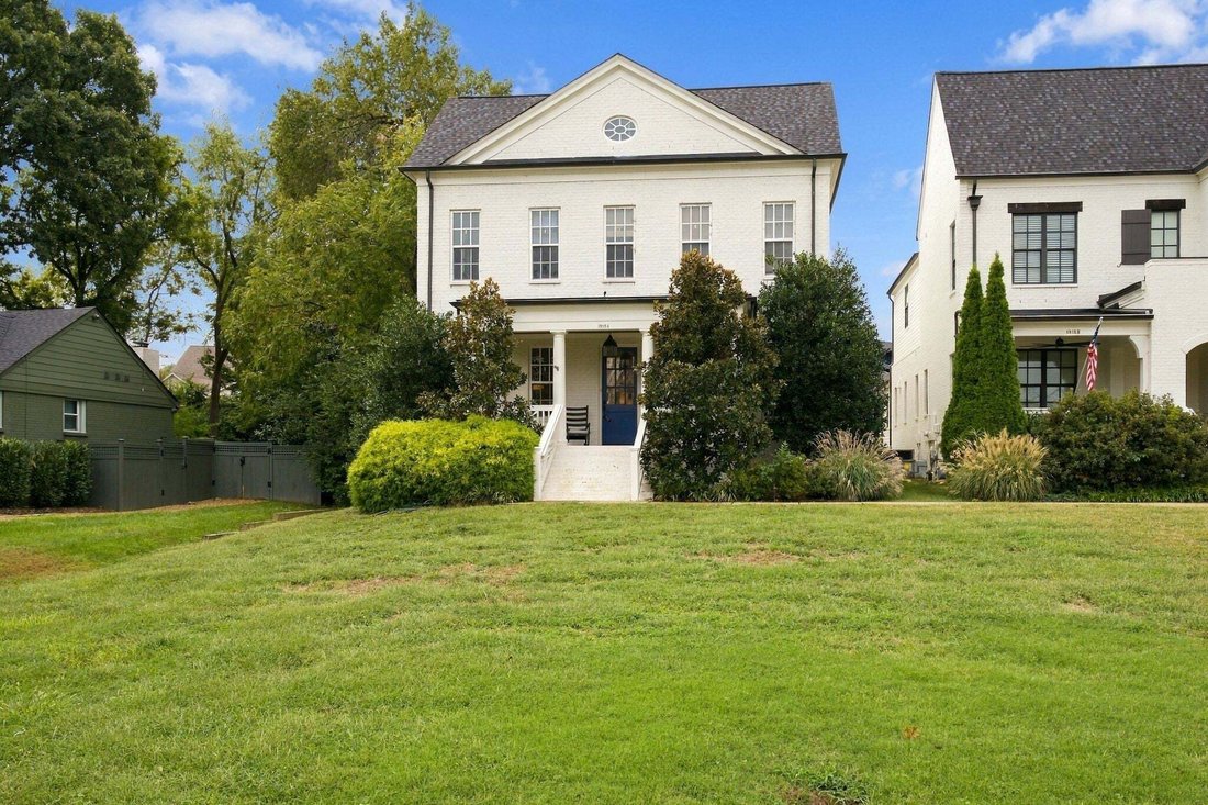 Co Op in Forest Hills, Tennessee, United States 3 - 18952750