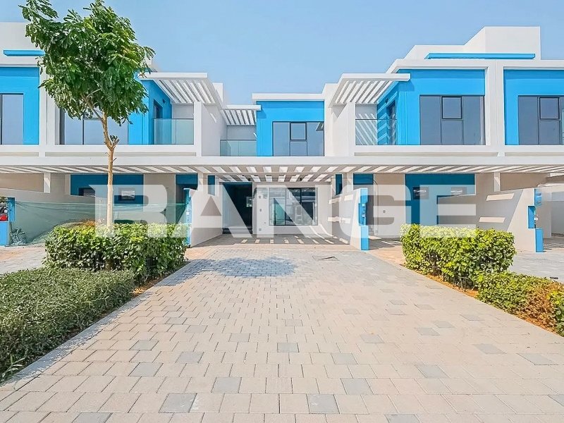 Townhouse in Remraam, Dubai, United Arab Emirates 1 - 18950125