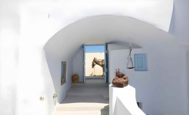 Estate in Thira, Aegean, Greece 2 - 18951899
