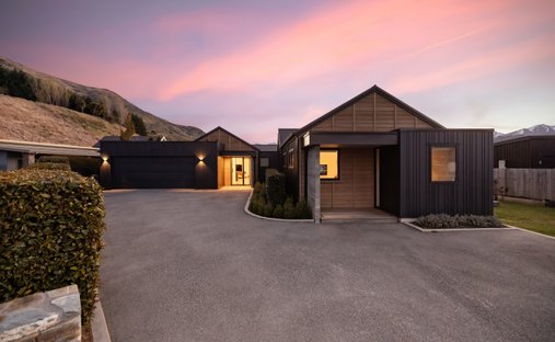 House in Queenstown, Otago, New Zealand 1