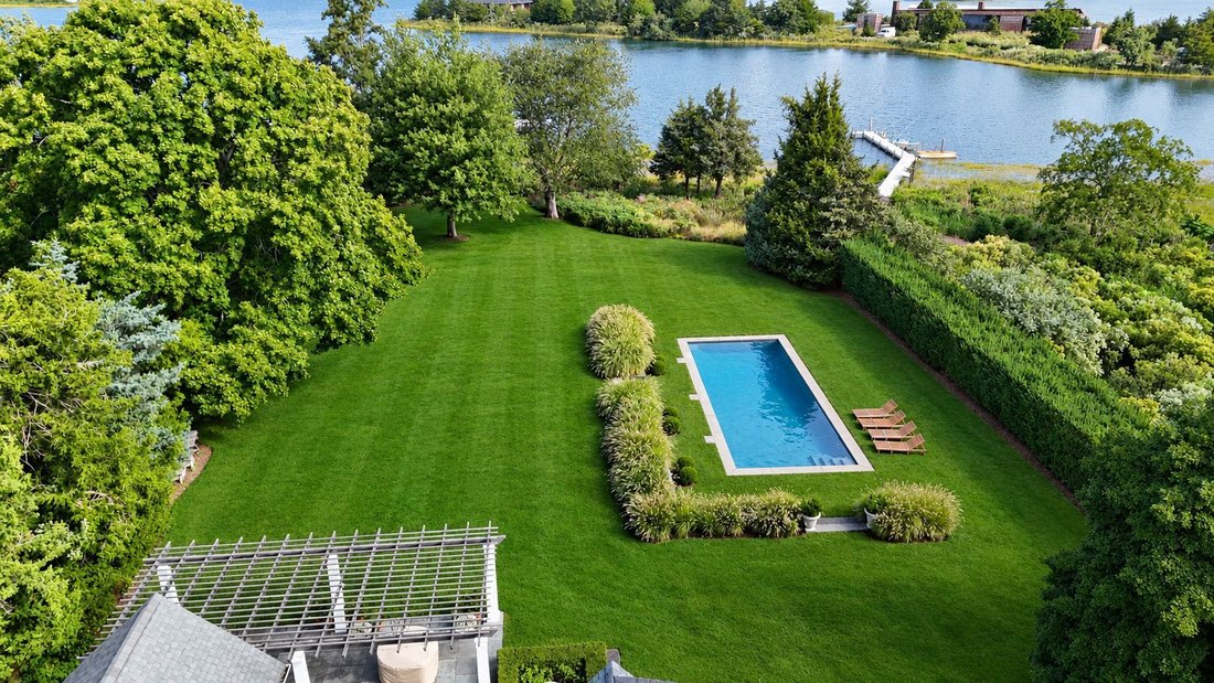 Sag Harbor, New York, United States 2 - 18900897
