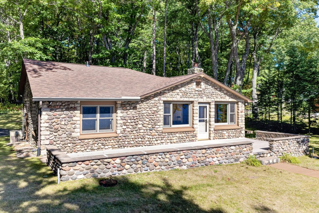 House in Hayward, Wisconsin, United States 2 - 18948165