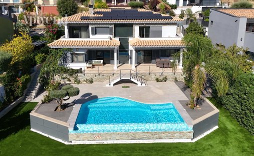 House in Pau, Catalonia, Spain 1