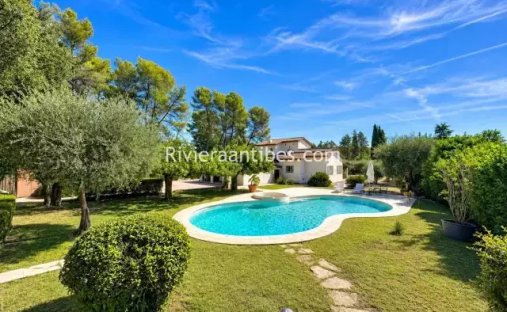Villa in Grand'Piece-Les Plaines, Mouans-Sartoux, France 1