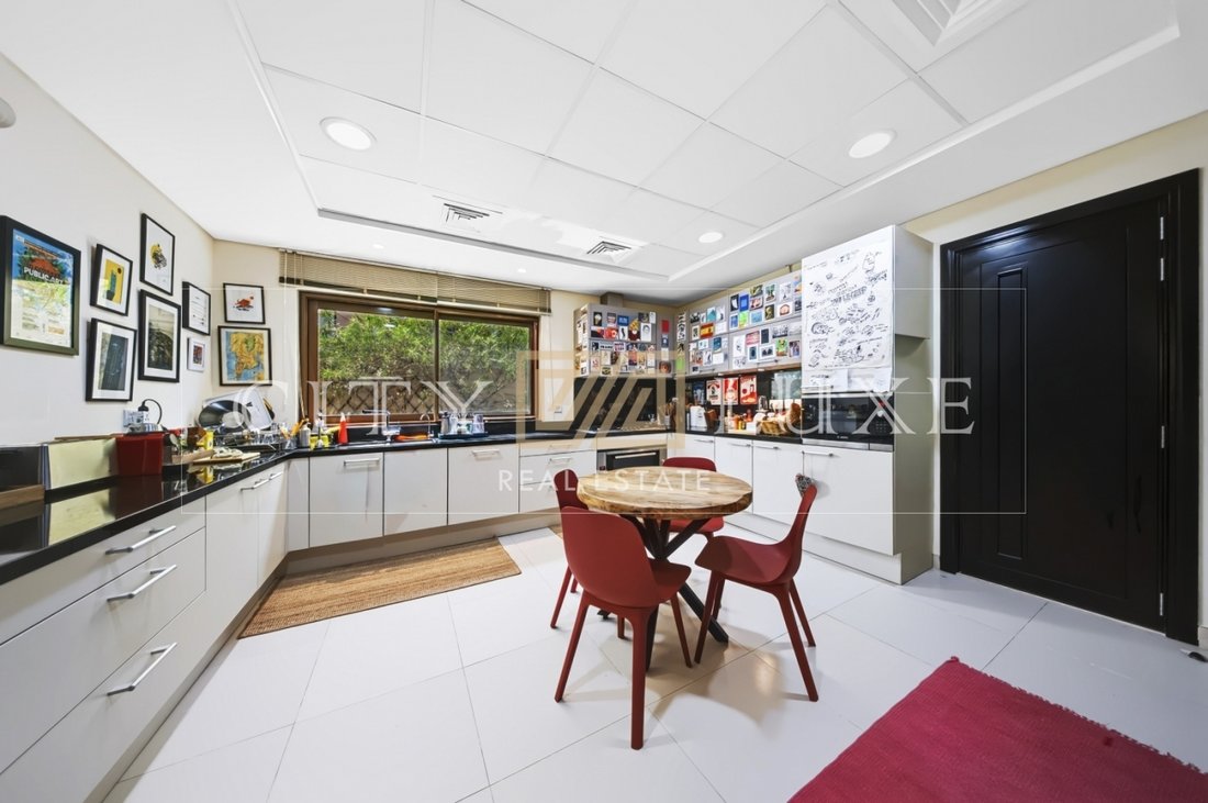 Townhouse in Dubai, Andorra 5 - 18949359