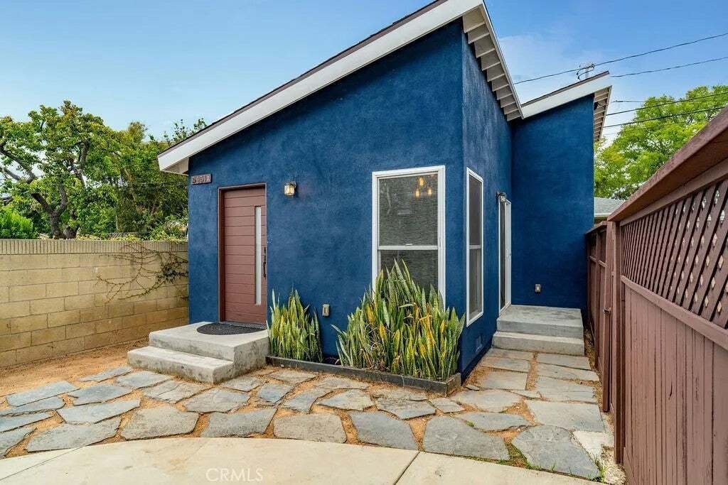 House in Signal Hill, California, United States 2 - 18503029