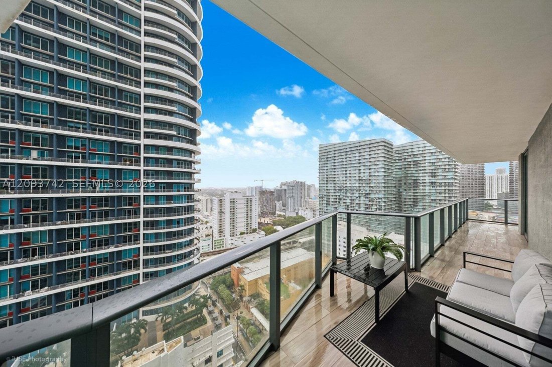 Condo in Miami, Florida, United States 3 - 18948657