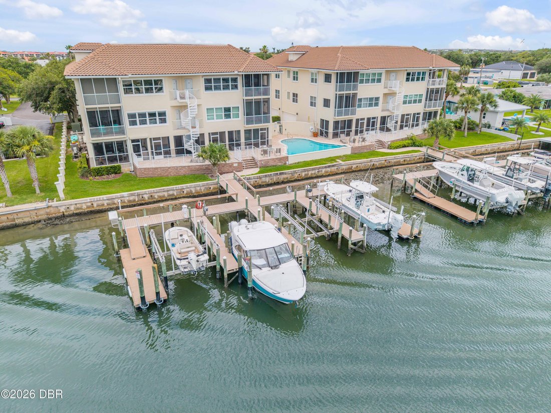 Condo in New Smyrna Beach, Florida, United States 1 - 18951696