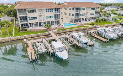 Condo in New Smyrna Beach, Florida, United States 1