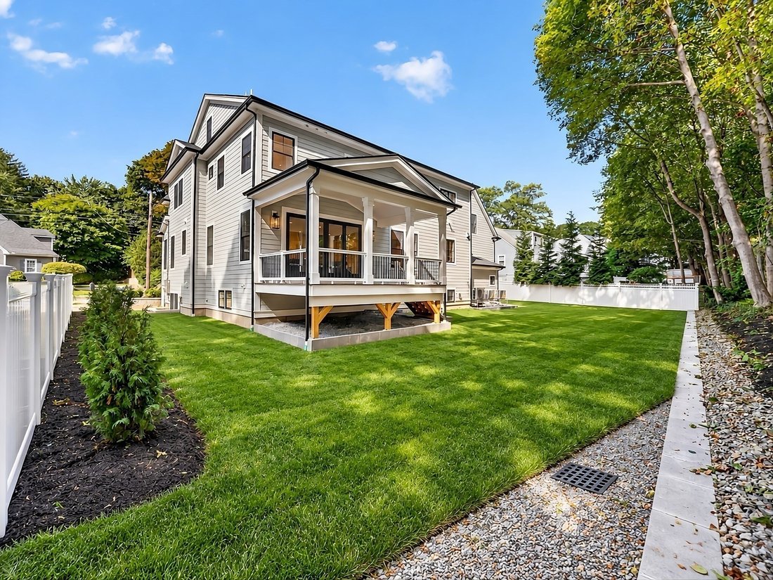 House in Needham, Massachusetts, United States 2 - 18954112